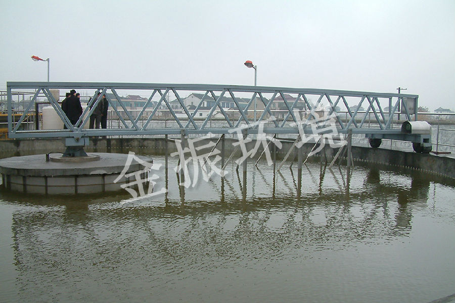 半橋式周邊傳動(dòng)刮泥機(jī)2